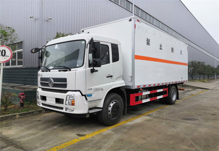 東風(fēng)天錦氣體廂式運(yùn)輸車(chē)